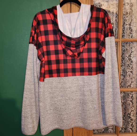 Buffalo plaid XL sweatshirt red, black & gray - Picture 3 of 4
